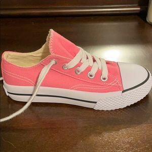 Converse Girls Size 12